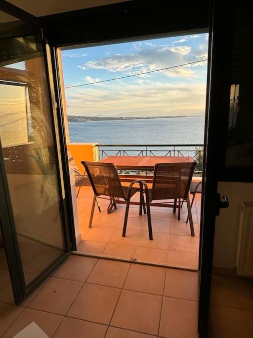 Appartement Avec Vue Aegina Esterno foto