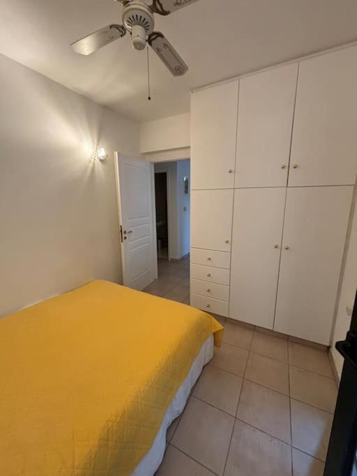 Appartement Avec Vue Aegina Esterno foto